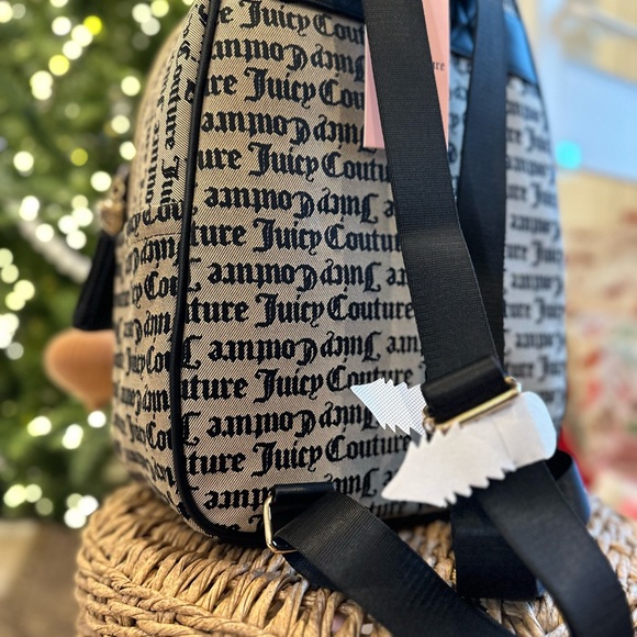 Juicy couture large monogram gold backpack - Picture 8 of 9